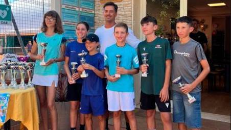 La premiazione dei tornei Under 10 maschile, 12 maschile e femminile al Ct Cesena