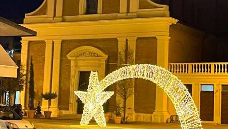 La chiesa a San Mauro nel periodo natalizio