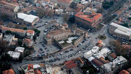 Rimini. Piazza Malatesta, il Comune: “Ecco come abbiamo recuperato i posti auto”