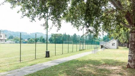 Cesena, fondo in sintetico al campo da calcio di Villarco: entro luglio via ai lavori