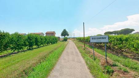L’ingresso della frazione a poca distanza dalla zona dei lavori che iniziano domani