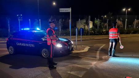 Meldola, aggredisce ripetutamente il padre e nasconde la cocaina da spacciare in bagno: 28enne arrestato