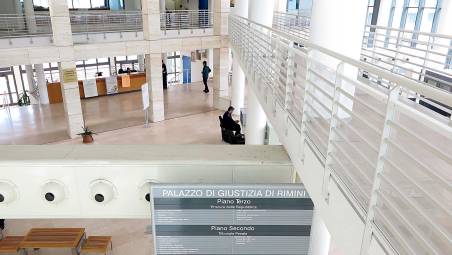 Rimini. Anziano inciampa sul marciapiede: “Niente 63mila euro di risarcimento dal Comune”
