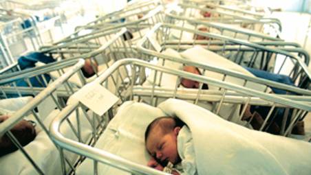 Rimini, un bebè in arrivo, la psicologa: “Così si gestisce la gelosia degli altri figli”
