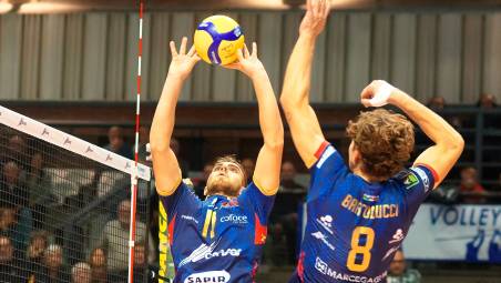 Antonino Russo, qui assieme a Bartolucci, sfida oggi la squadra della sua città