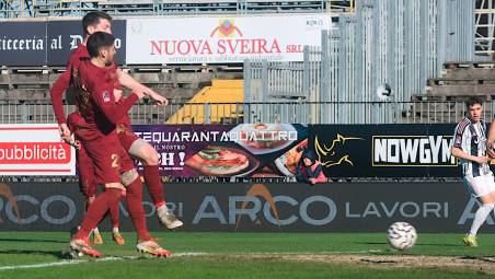 Alessandro Bianconi autore del tap-in vincente dopo la traversa di Fischnaller contro la Juve Next Gen (Fiorentini)