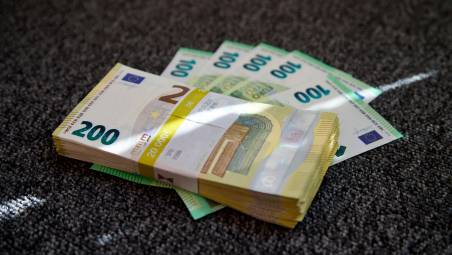 Solarolo, tenta la truffa a un’anziana: i Carabinieri bloccano un bonifico da 48mila euro