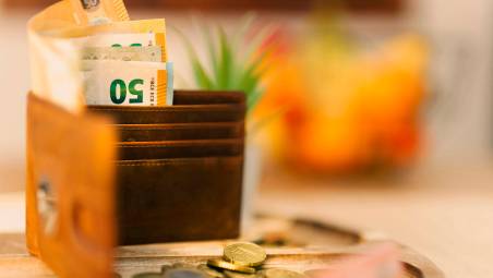 Cresce la richiesta di prestiti per andare in vacanza: la cifra media è di 5.900 euro