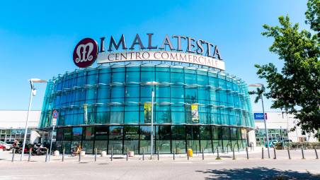 Rimini, uno spazio per bambini mentre i genitori fanno la spesa: la nuova idea del centro “I Malatesta”