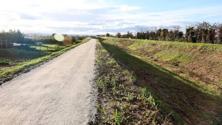 Un tratto della ciclovia del Pisciatello