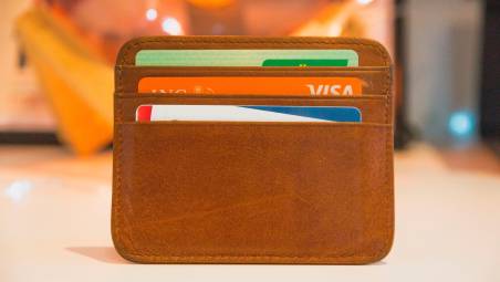 Meldola, sorpreso a fare ricariche telefoniche con una carta di credito rubata: giovane denunciato