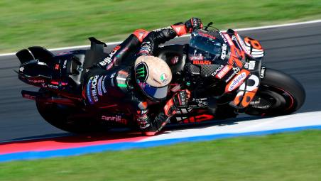 Marco Bezzecchi in azione oggi a Misano (foto Fini)