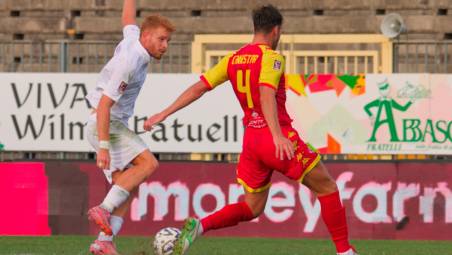 Il Ravenna cerca i gol di Matteo Motti già dalla trasferta odierna a Latina foto massimo fiorentini
