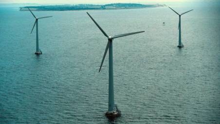 Pale eoliche in mare