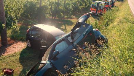 Lugo, scontro all’incrocio per una mancata precedenza: due auto nel fosso, sei persone coinvolte