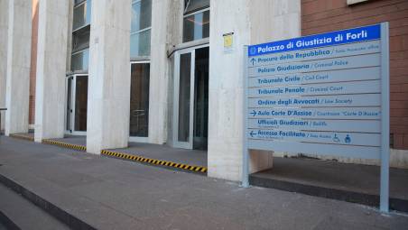 Il tribunale di Forlì foto fabio blaco