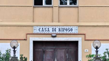 Imola, legionella alla residenza anziani, l’Ausl: “Comprendiamo la preoccupazione, ma tutte le azioni sono state messe in campo senza ritardi”