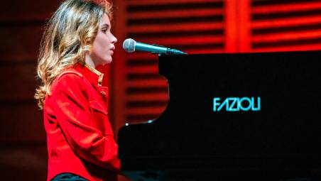 Musica in piazzale Fellini per la “Notte rosa”: ecco il cast. E alle Terme c’è Petra Magoni