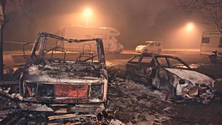 Ravenna. Fiamme in via Chiavica Romea, distrutti un camper e un’auto
