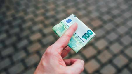 San Marino, girano banconote false da 100 euro di “elevata fattezza”: 43enne denunciato