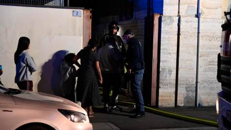 Forlì, incendio in una cantina: 21 evacuati e 5 in ospedale per accertamenti FOTOGALLERY