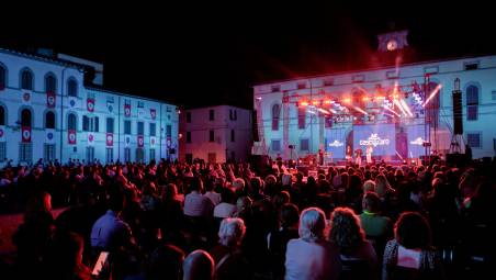 Domenica sera la finale del Festival canoro di Castrocaro