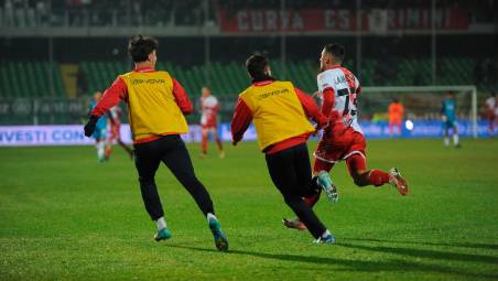 Davide Lamesta festeggia lo 0-2 (Zannoni)