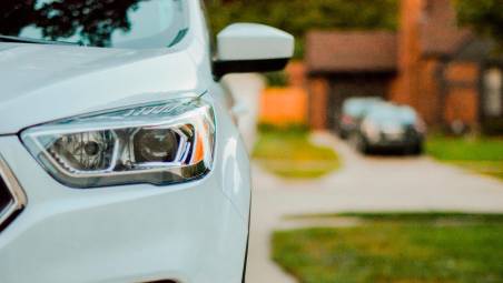 RC auto 2025: lievi aumenti, ma ecco come risparmiare con le assicurazioni online