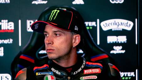 MotoGp: frattura della clavicola per Bezzecchi, niente gare e ritorno immediato in Italia