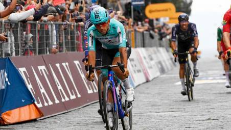 Giro d’Italia, Manuele Tarozzi punta sulla gara di casa: “Le gambe sono buone, non sarà una tappa anonima” / VIDEO