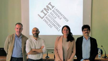 La presentazione con Sergio Maccagnani (dg del Circondario), la vicesindaca Elisa Spada, Pietro Taraborrelli (Hibou) e Federico Borreani (Bam!) (foto MMph)
