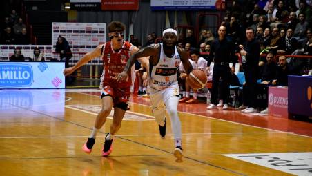 Kadeem Allen resta comunque in dubbio per la sfida dell’ex con Pistoia foto blaco