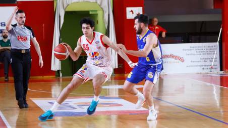 Vittorio Zedda durante il match vinto contro Piombino foto MMPH