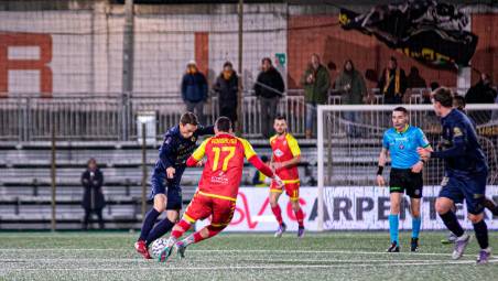 Manuel Fischnaller cerca di liberarsi di Alessandro Fiordaliso del Bra (Chianese)