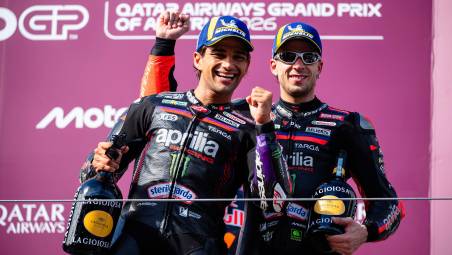 Jorge Martin e Marco Bezzecchi sul podio del Gran Premio d’Austria vinto da Pedro Acosta