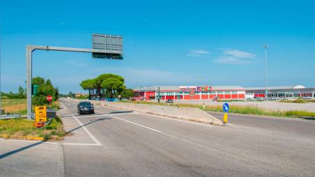 La Superstrada Consolare Statale 72 nei pressi del Toys
