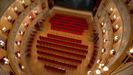 Imola, teatro Stignani: gli abbonamenti salgono a quota 2.440