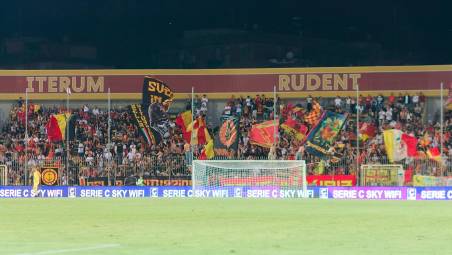 Ecco come si presentava sabato sera la Curva Mero per il debutto in campionato del Ravenna contro il Campobasso foto massimo fiorentini