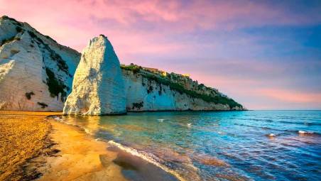 Dal dinamismo di Vieste alla riservatezza del Resort Pugnochiuso: due volti del Gargano