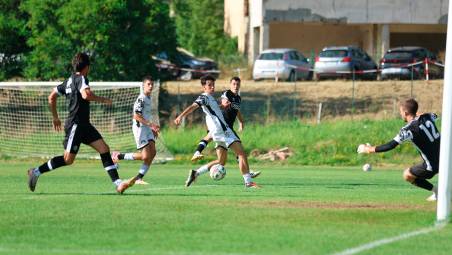 Cristian Shpendi si appresta a segnare il gol dell’1-0 su assist di Dimitri Bisoli (foto Gianmaria Zanotti)