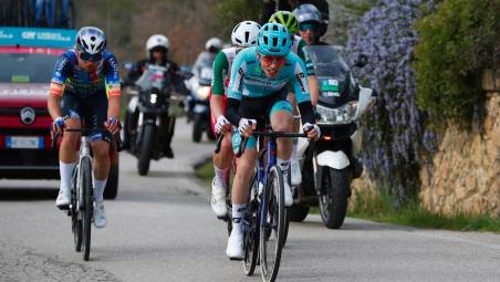Il faentino Manuele Tarozzi (Bardiani Csf)