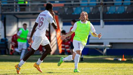 Joshua Tenkorang esulta dopo il gol-vittoria segnato all’andata, il 5° in 4 giornate: domani dovrebbe tornare in panchina
