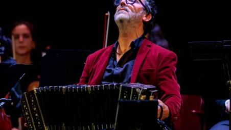 “Ravenna jazz” apre ma al Pala De André per il maltempo: Recalcati, tango e Piazzolla