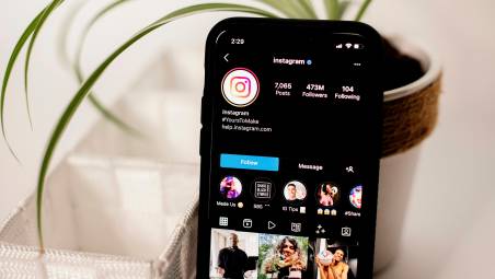 Comprare follower Instagram: i 20 siti più affidabili nel 2026