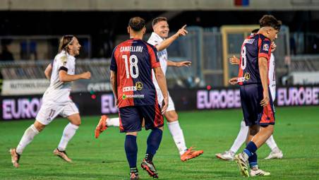 L’esultanza di Pierluca Luciani dopo il gol-vittoria realizzato in casa della Sambenedettese (Chianese)