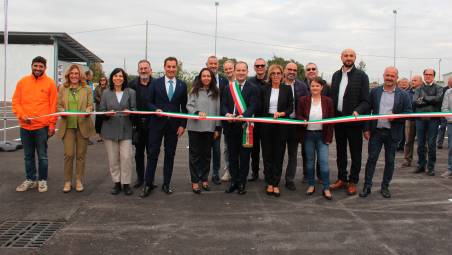 Il taglio del nastro all’Ecocentro di Meldola
