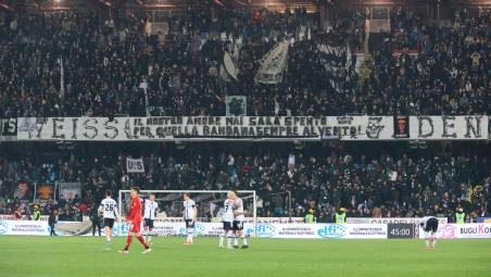 Un’immagine della curva Mare (foto GIANMARIA ZANOTTI)