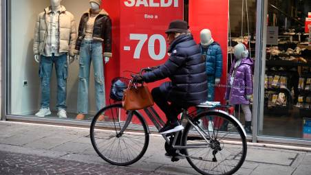 Forlì, saldi al via: spesa media di 130 euro per un giro di affari di oltre 15 milioni di Euro