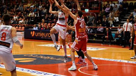 Il 36enne Davide “Dada” Pascolo giocherà il suo terzo campionato con la canotta dell’Unieuro foto fabio blaco