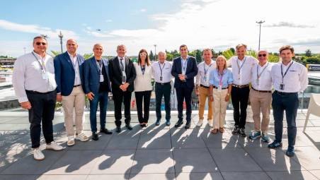 Da sinistra. Luca Colaiacovo, Filippo Giorgetti, Jamil Sadegholvaad, Rossano Fabbri, Roberta Frisoni, Carmelo Ezpeleta, Michele De Pascale, Fabrizio Piccioni, Franca Foronchi, Andrea Albani, Mariano Spigarelli, Carlos Ezpeleta.